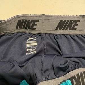 nike men's dri fit shorts, seattle mariners logo